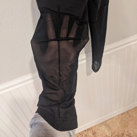 Lululemon Breathe Easy Crop Black Wee Are From Space Neon Pink Opal Size 6 EUC - Picture 8 of 12